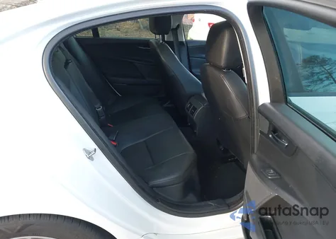 2017 Jaguar Xe 25T Premium из США, поврежденный, VIN SAJAD4BG4HA956891